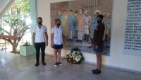 Ofrenda floral por el aniversario del fusilamiento de los ocho estudiantes de medicina